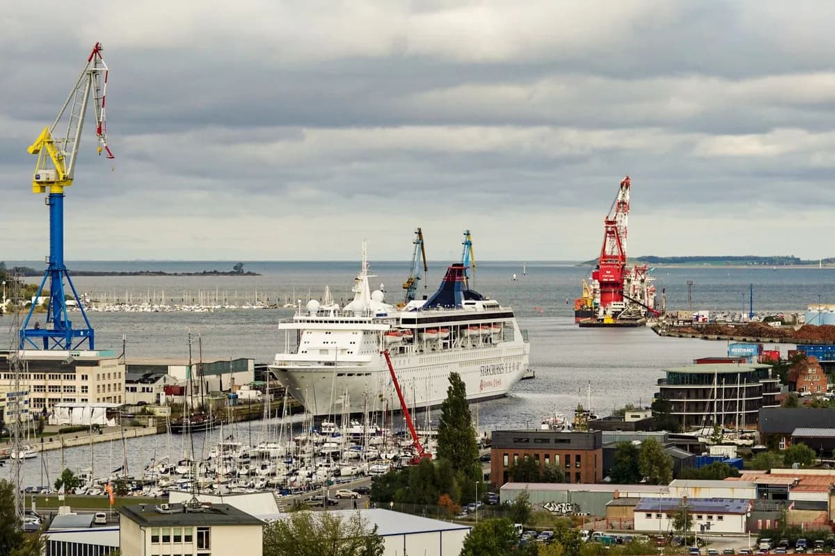 Hafen und Förde in Kiel